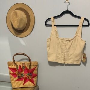 Lonestar NWT beige cropped 100% cotton top size medium